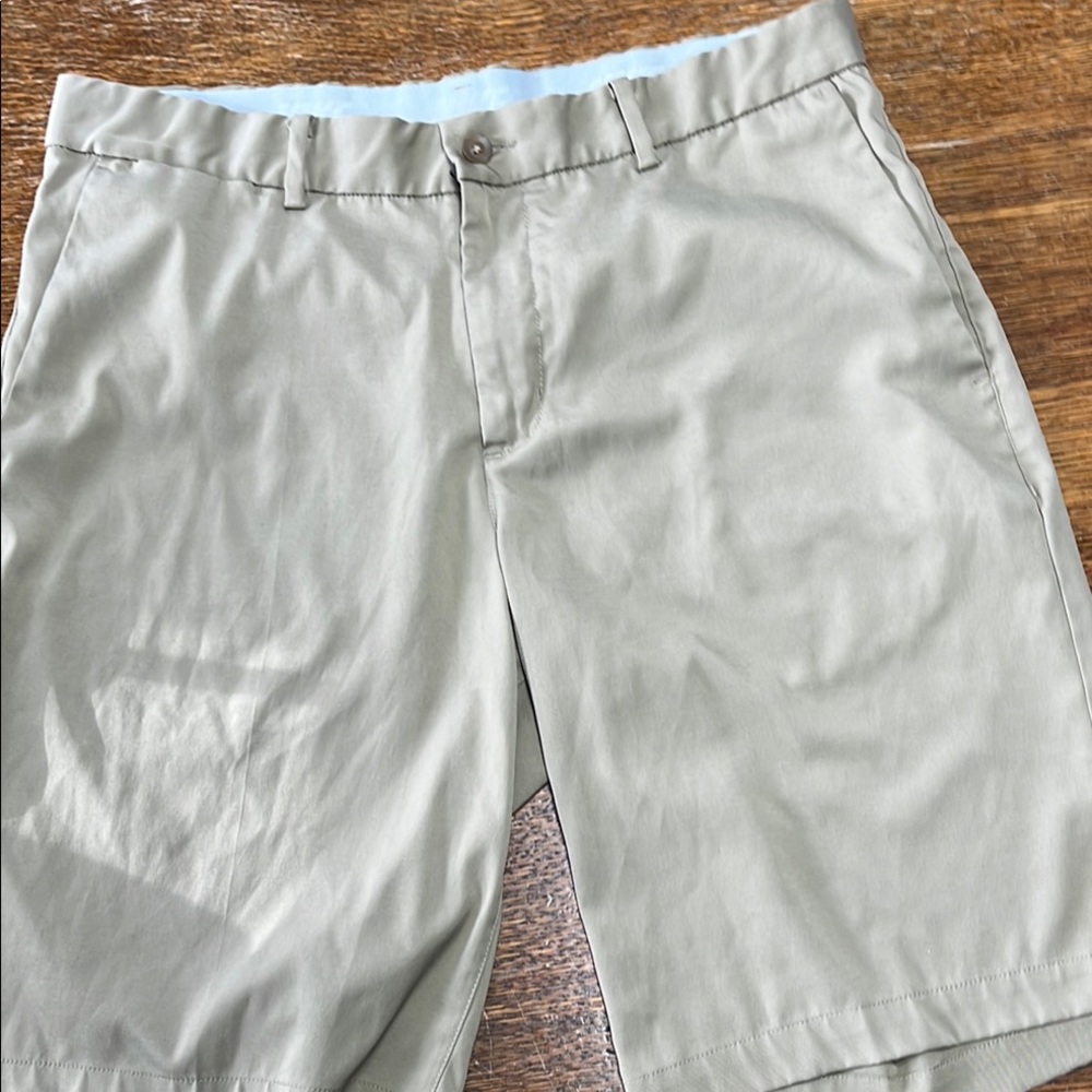 Men's Nike golf shorts